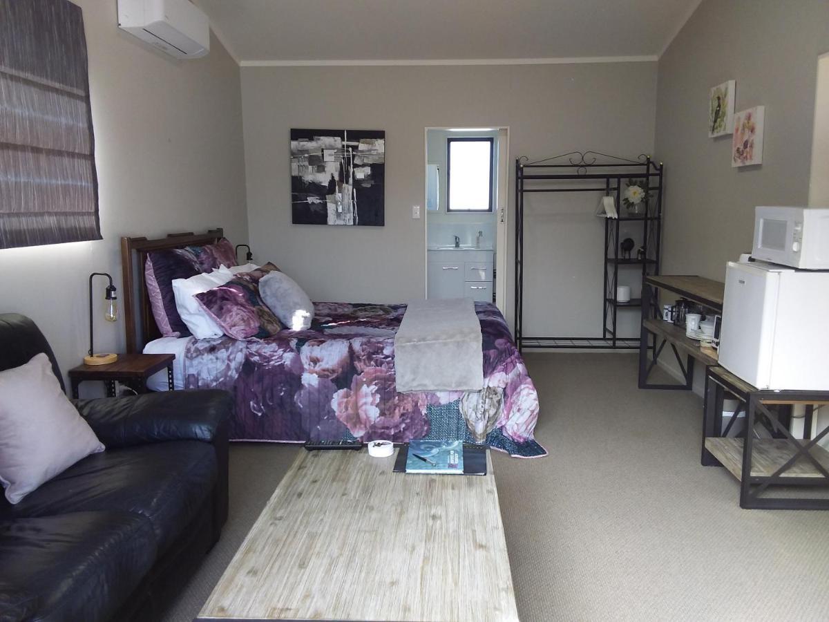 אוטורוהנגה Chris And Dave'S B & B מראה חיצוני תמונה